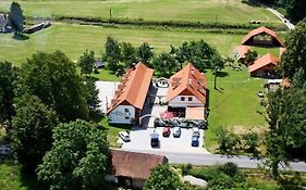 Penzion Kaminek